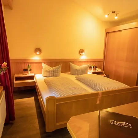 Berg- Und Aktivhotel Edelsberg Gmbh ホテル