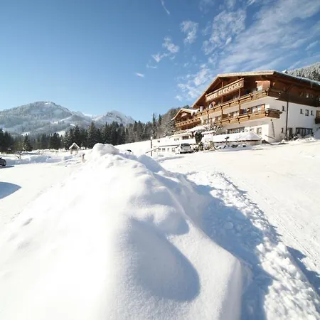 Berg- Und Aktivhotel Edelsberg Gmbh 3* バート・ヒンデラング
