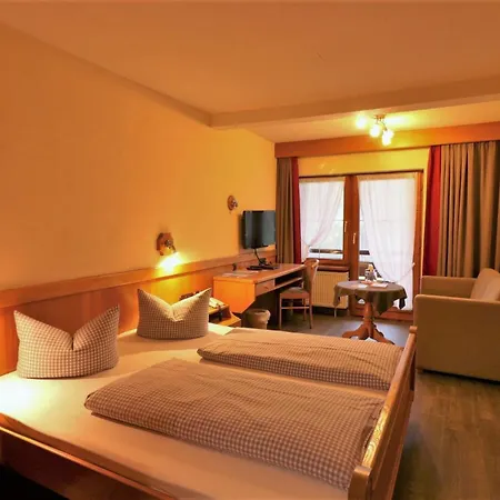 Hotell Berg- Und Aktivhotel Edelsberg Gmbh 3*