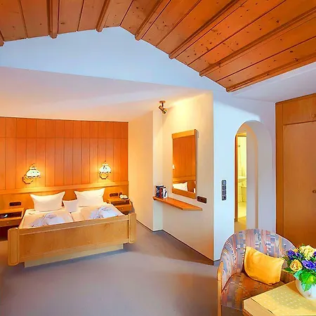 Berg- Und Aktivhotel Edelsberg Gmbh 3*