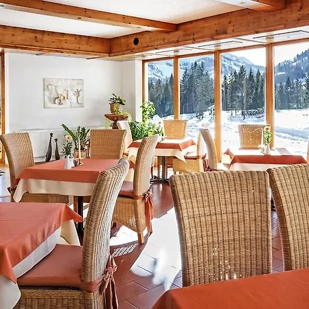 Hotell Berg- Und Aktivhotel Edelsberg Gmbh 3*